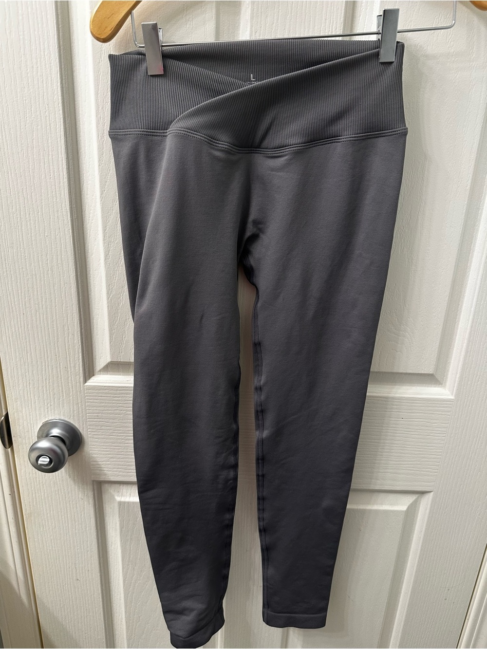 HBVARA High Waisted Scrunch Butt Leggings – Charcoal Grey – Size L